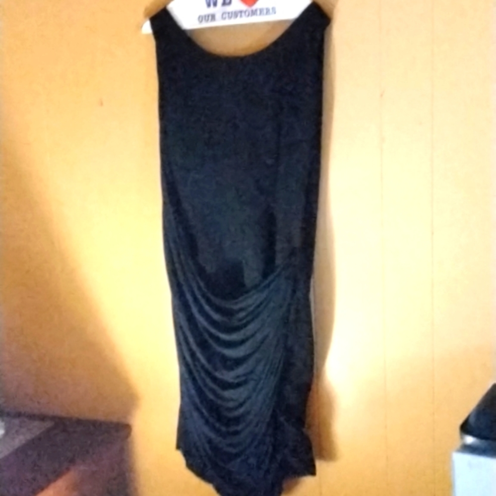 A black drape dress